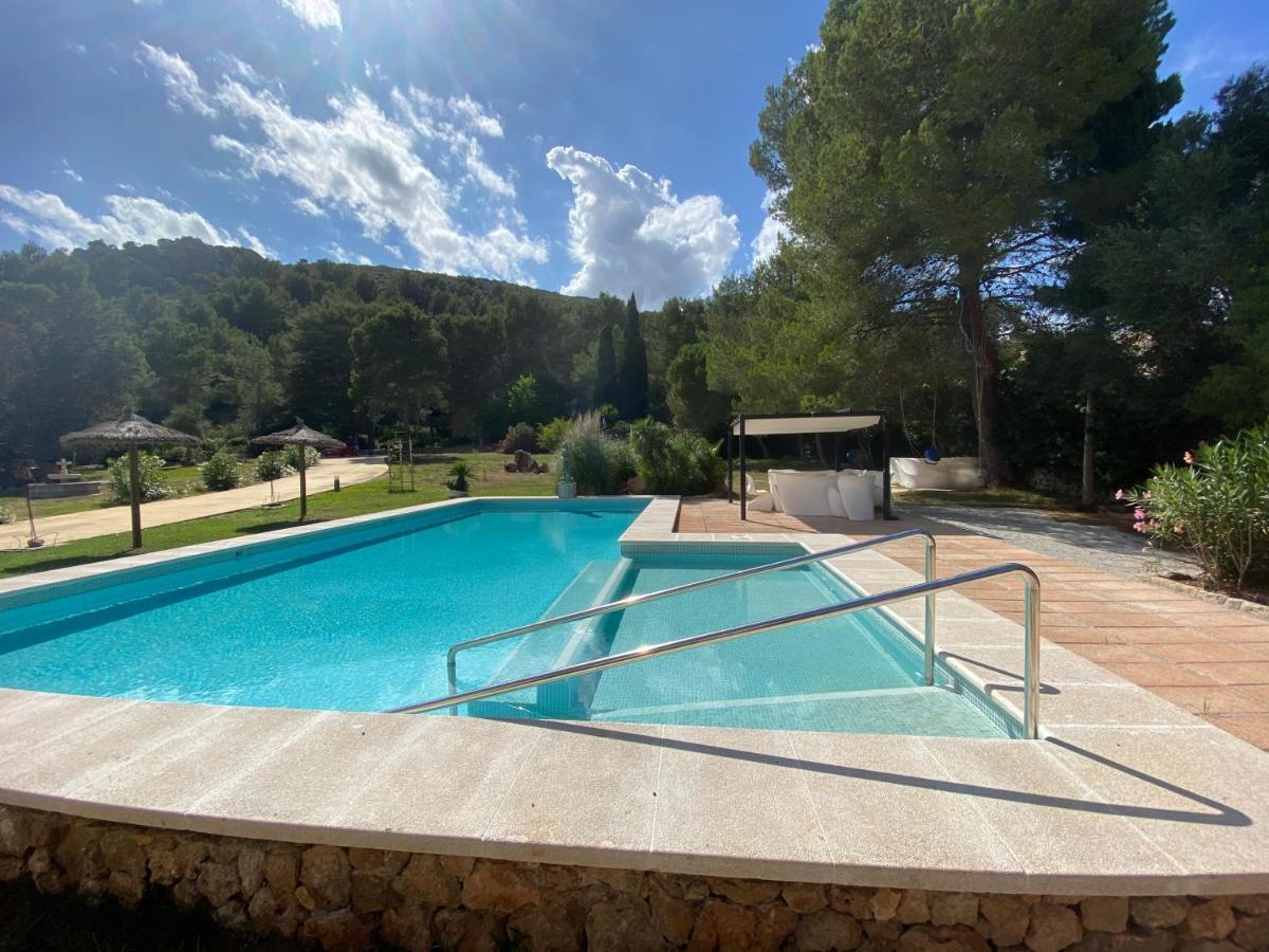 Private Villas Puerto Pollensa For Family Groups, Private Mountain Ideal For Runners, Trailers, Hikers, It Is Approximately 3 Minute Walk From The Beach Buitenkant foto